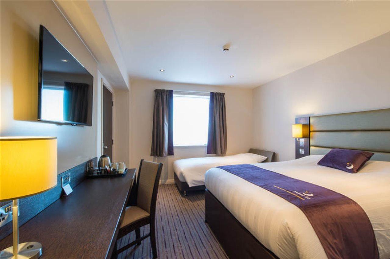 Premier Inn Newcastle City Centre Millennium Bridge Екстер'єр фото
