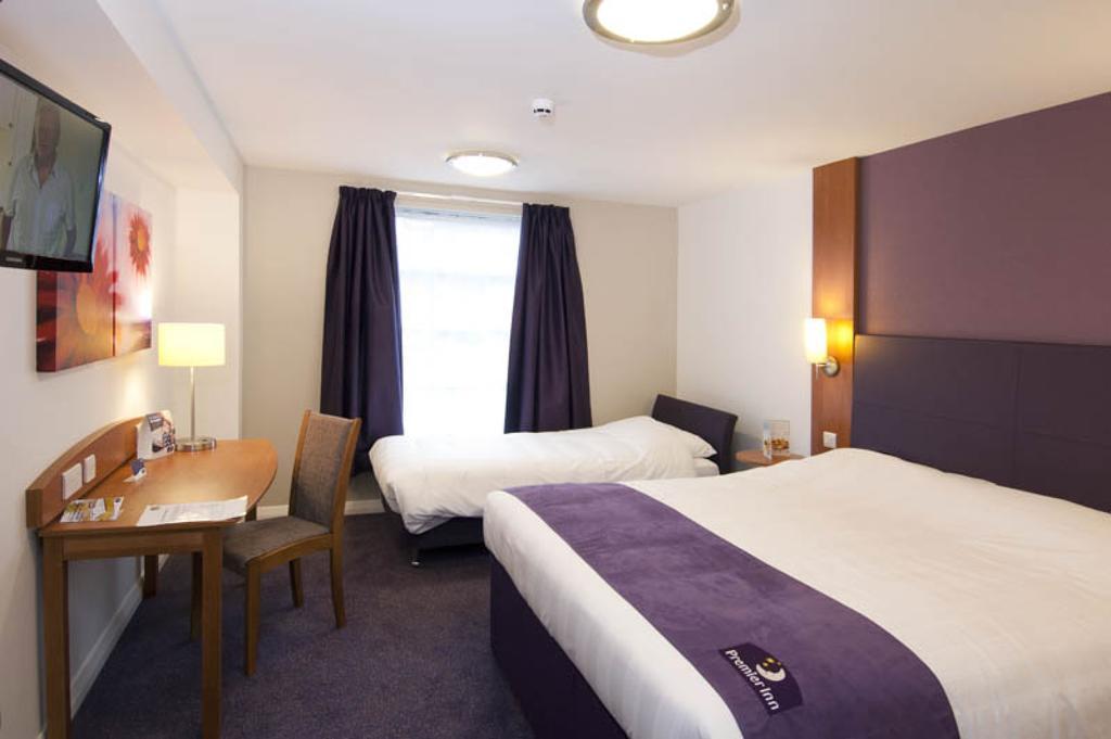 Premier Inn Newcastle City Centre Millennium Bridge Номер фото
