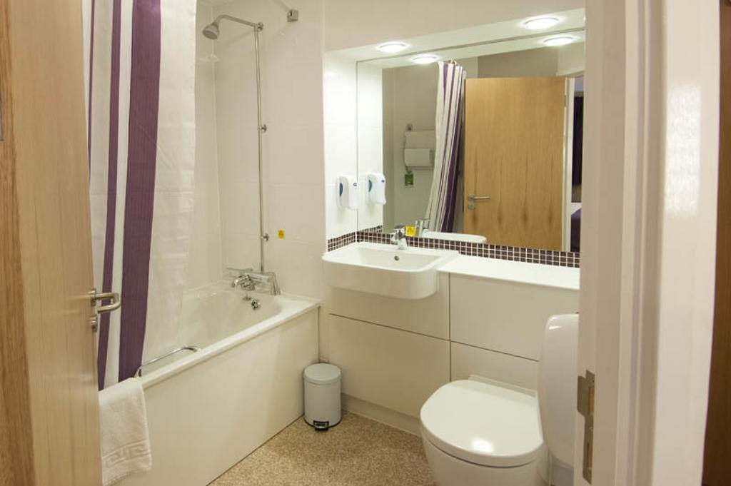 Premier Inn Newcastle City Centre Millennium Bridge Номер фото