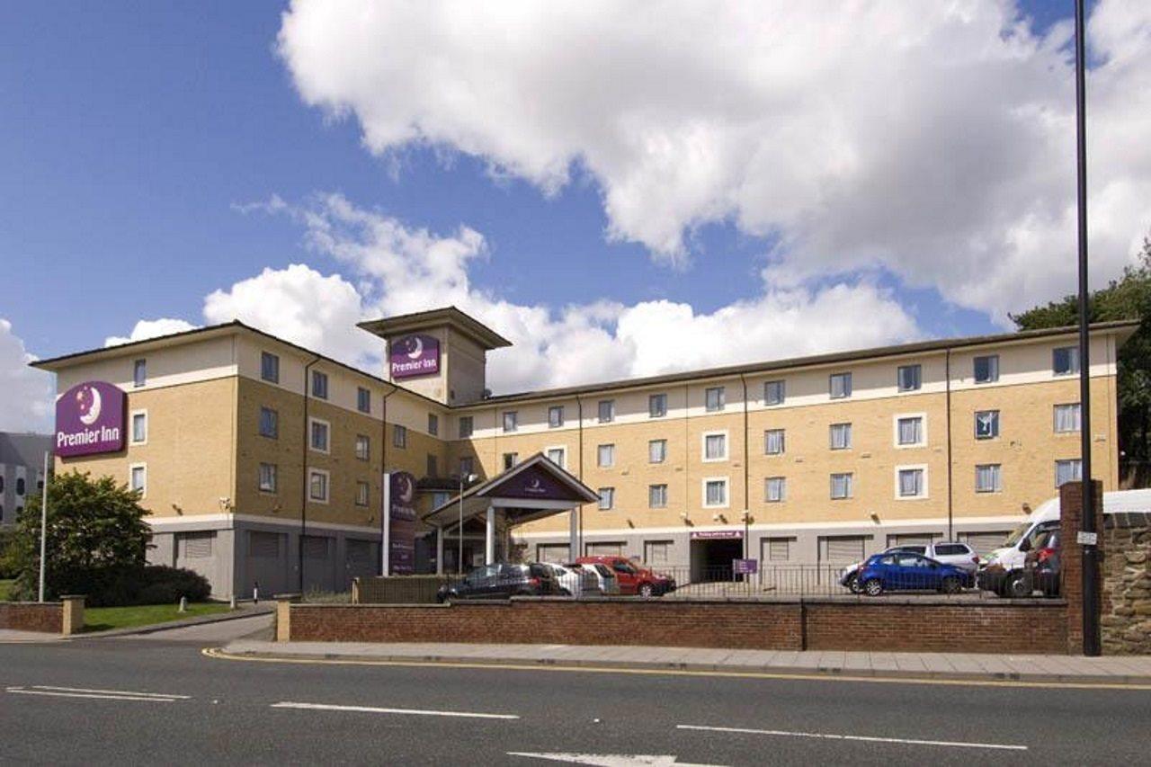 Premier Inn Newcastle City Centre Millennium Bridge Екстер'єр фото