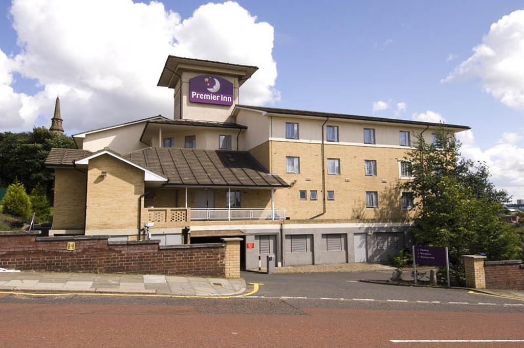 Premier Inn Newcastle City Centre Millennium Bridge Екстер'єр фото